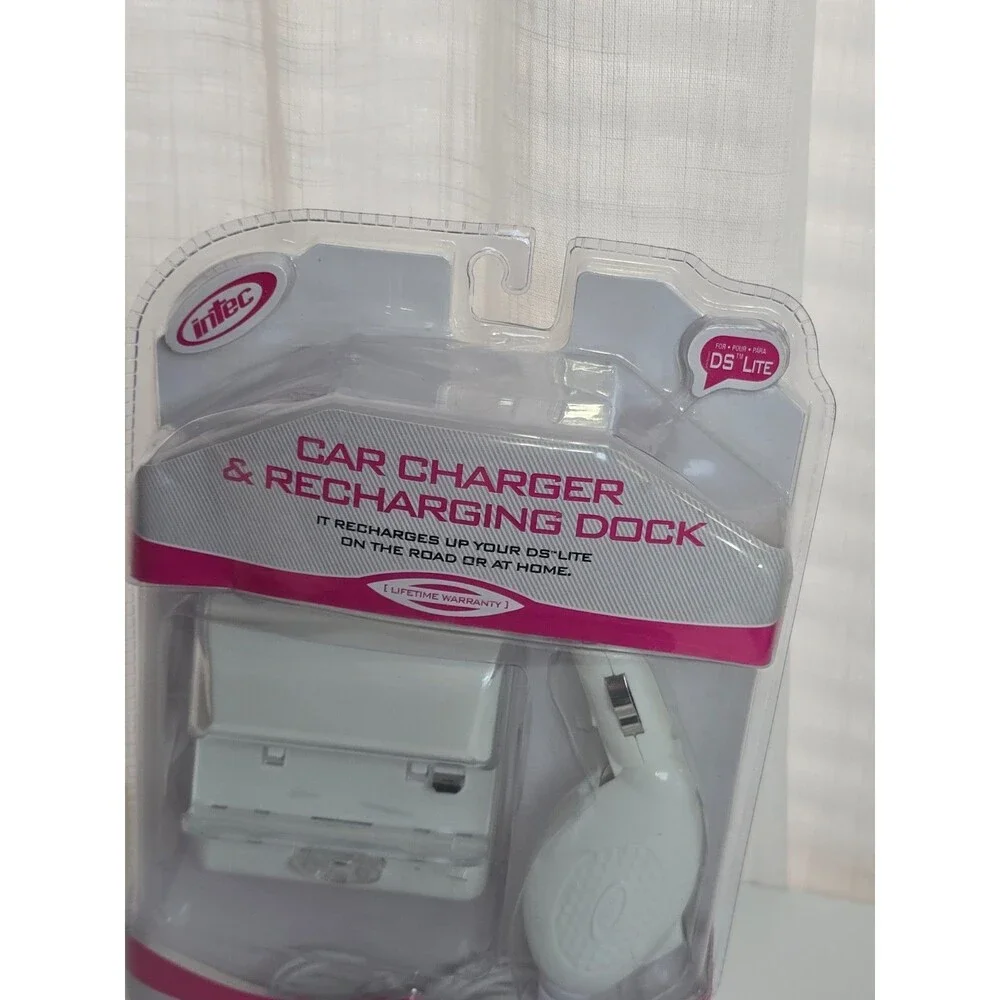 Intec DS lite Car Charger & Recharging Dock NEW in package